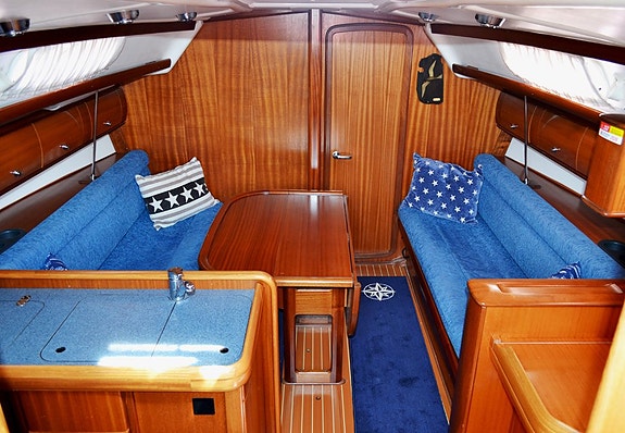 Bavaria 36 2 cabin 4 of 5