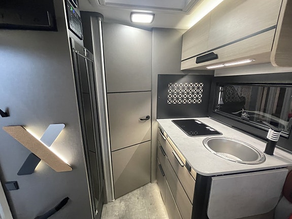Caravelair Alba 400 3 of 10