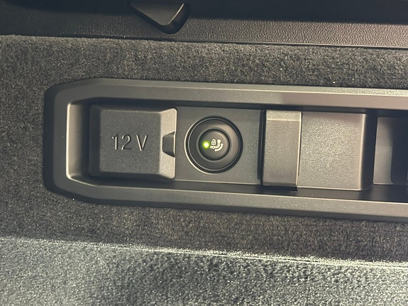 BMW 530e 10 of 25