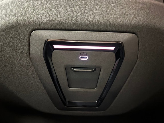 BMW 530e 13 of 25