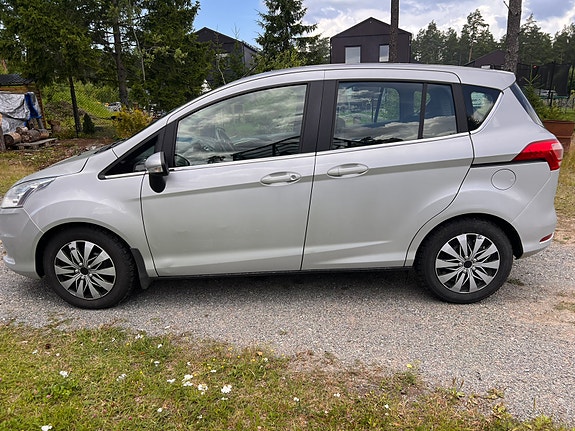Ford B-MAX 4 of 5