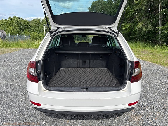 Skoda Octavia 9 of 24