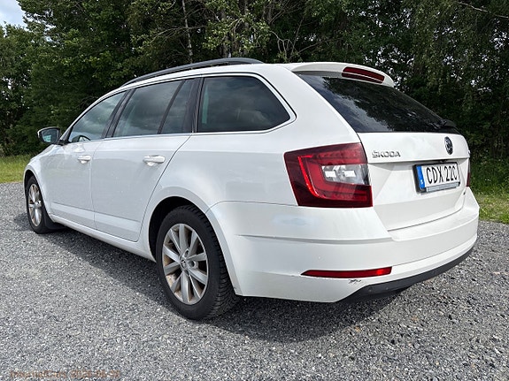Skoda Octavia 7 of 24