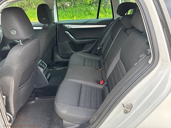 Skoda Octavia 17 of 24