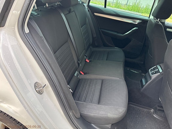 Skoda Octavia 18 of 24