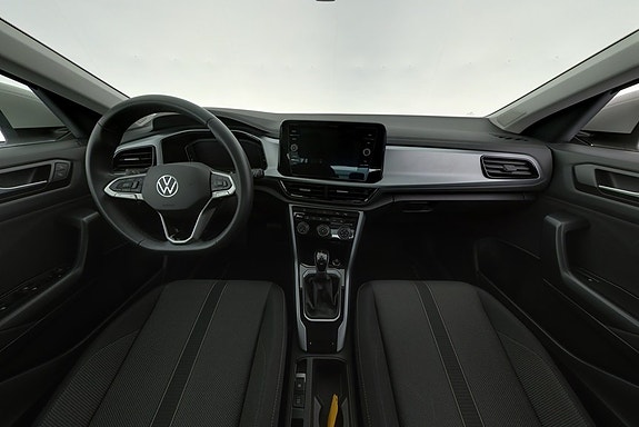 Volkswagen T-Roc 7 of 18