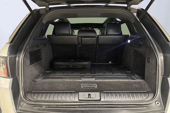 Land Rover Range Rover Sport 7 of 20