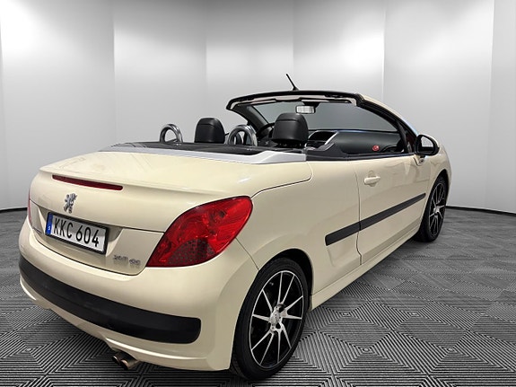 Peugeot 207 CC 3 of 5
