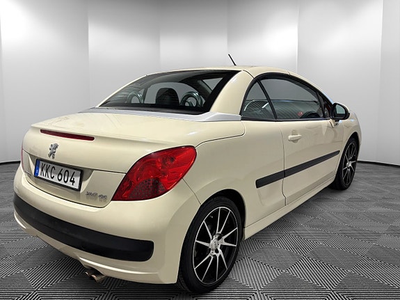 Peugeot 207 CC 7 of 8