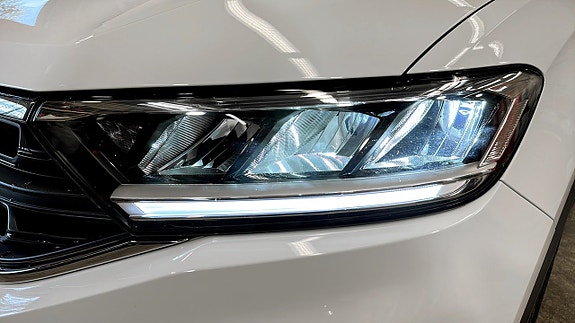 Volkswagen T-Roc 15 of 19
