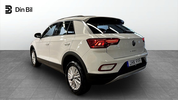 Volkswagen T-Roc 3 of 19
