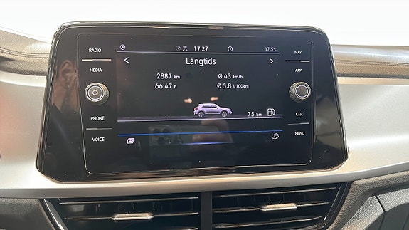 Volkswagen T-Roc 9 of 19