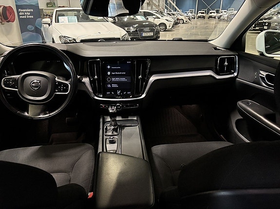 Volvo V60 11 of 18
