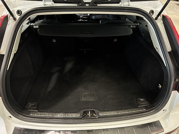 Volvo V60 16 of 18