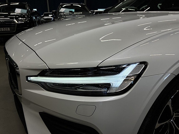 Volvo V60 17 of 18