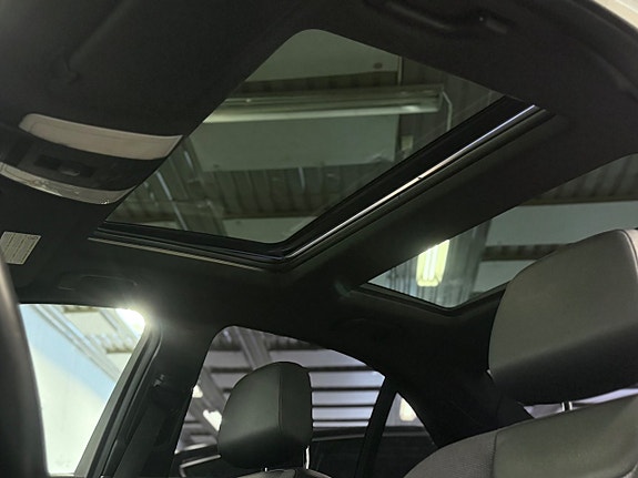 Mercedes-Benz C220 7 of 17