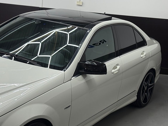 Mercedes-Benz C220 5 of 5