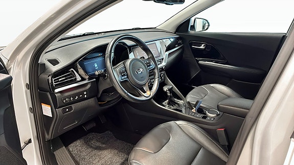Kia Niro 3 of 5