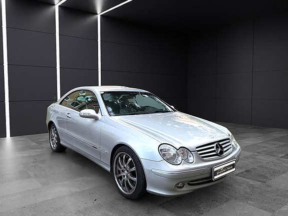 Mercedes-Benz CLK500 3 of 5