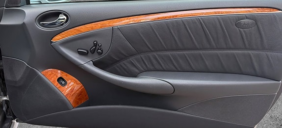 Mercedes-Benz CLK500 16 of 20
