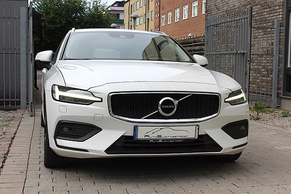 Volvo V60 9 of 25