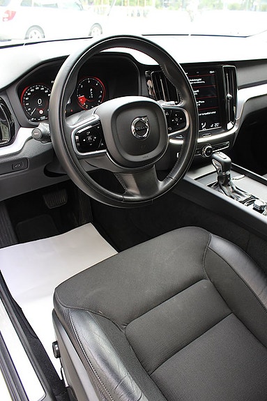 Volvo V60 23 of 25