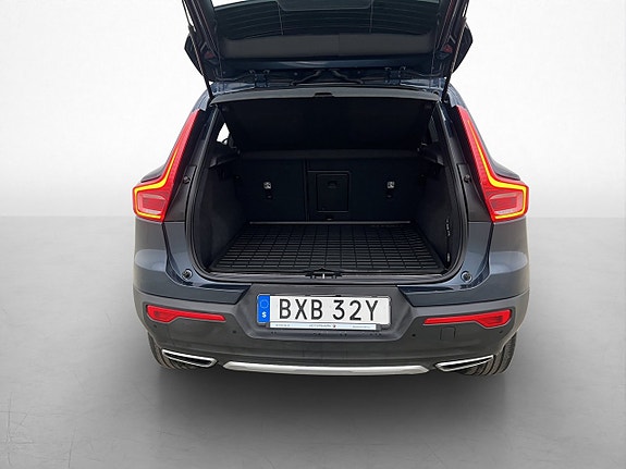 Volvo XC40 25 of 30