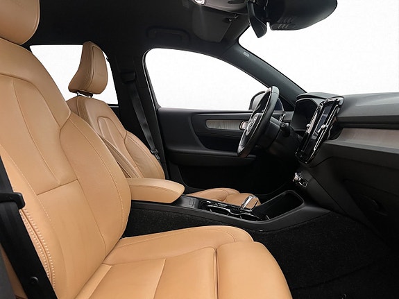 Volvo XC40 26 of 30
