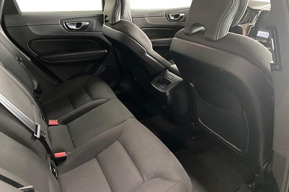 Volvo XC60 9 of 21