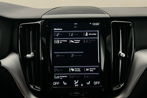 Volvo XC60 23 of 28