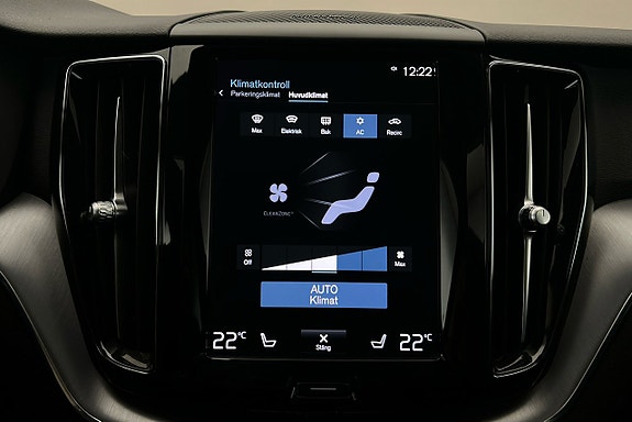 Volvo XC60 20 of 28