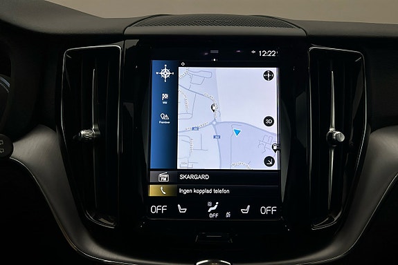 Volvo XC60 8 of 28
