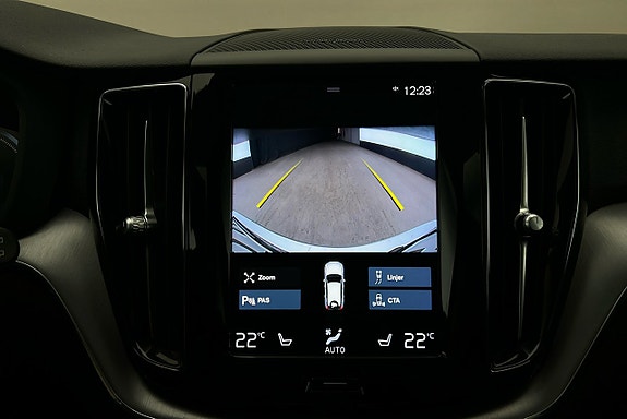 Volvo XC60 26 of 28