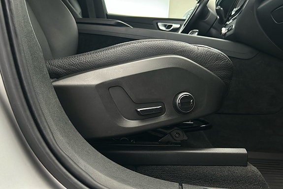 Volvo XC60 19 of 28