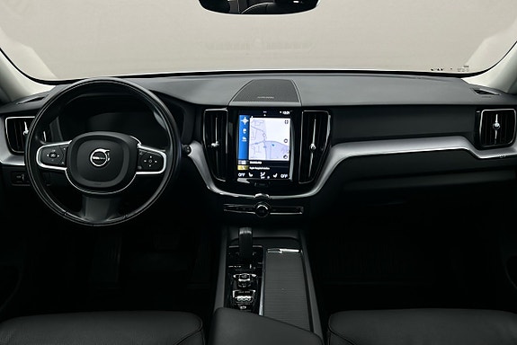 Volvo XC60 6 of 28