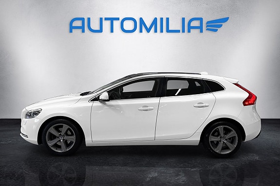 Volvo V40 4 of 5