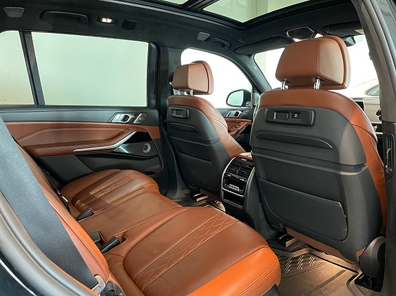 BMW X7 20 of 20