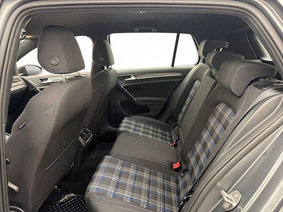 Volkswagen Golf I 14 of 30