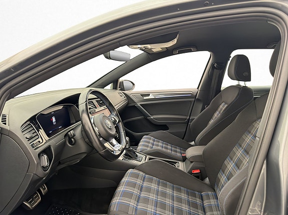 Volkswagen Golf I 11 of 30