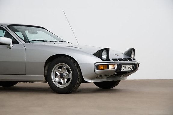 Porsche 924 5 of 5
