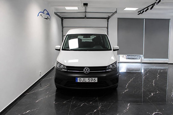 Volkswagen Caddy Maxi 5 of 16