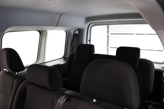 Volkswagen Caddy Maxi 14 of 16