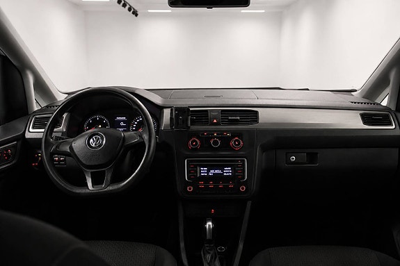 Volkswagen Caddy Maxi 9 of 16