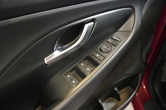 Hyundai i30 11 of 17