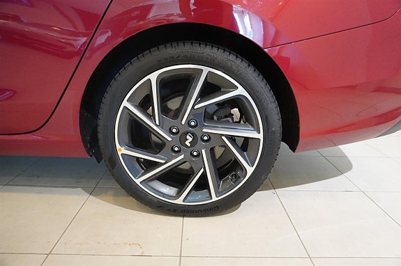 Hyundai i30 7 of 17