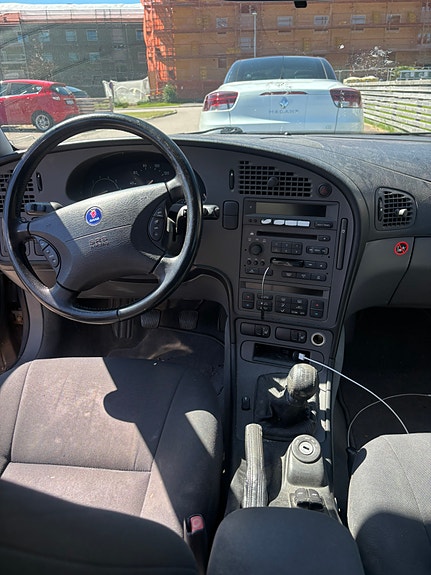 Saab 9-5 4 of 5