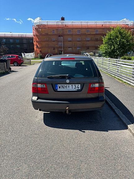 Saab 9-5 2 of 5