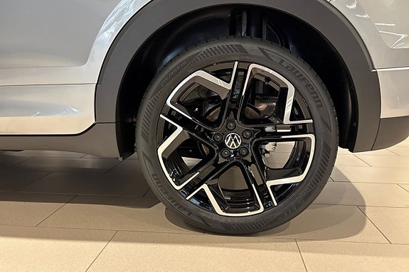 Volkswagen T-Cross 15 of 15