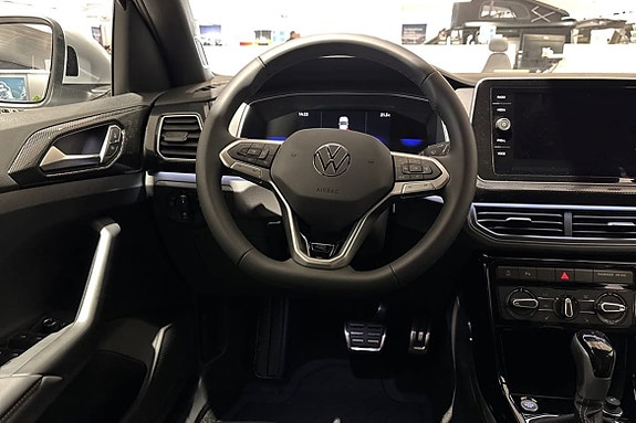 Volkswagen T-Cross 9 of 15