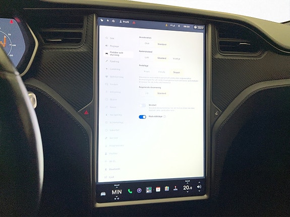 Tesla Model S 23 of 30